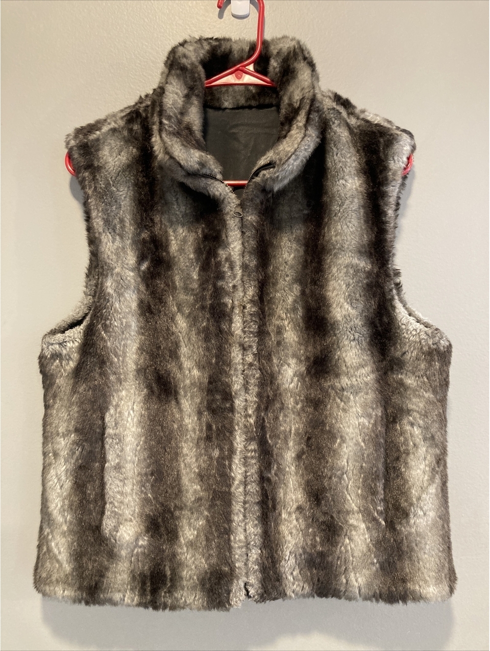 Blassport Womens Small Black & Gray Reversible Zippered Pocketed Faux Fur Vest